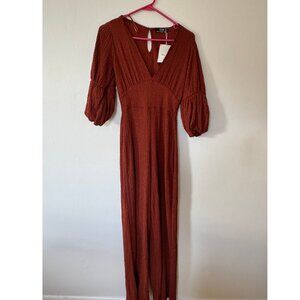 Bershka v neck textured jumpsuit in rust (BRAND NEW!) Size xs
